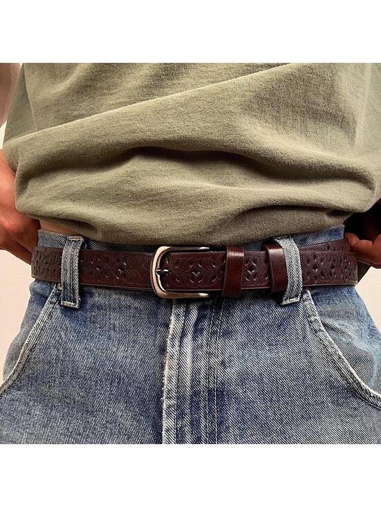 Accessories - American Western Cowboy vintage style brown belt. 40 inches length